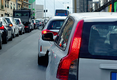 Anticipare i flussi di traffico per evitare incidenti e risparmiare